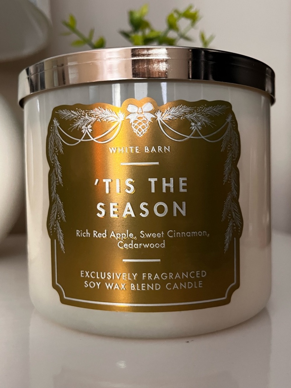 NWT Bath & Body Works White Barn 3 Wick Candle, Tis The Season Scent